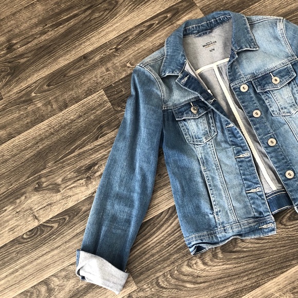 SOLD * RW&Co Denim Jacket - Picture 3 of 10